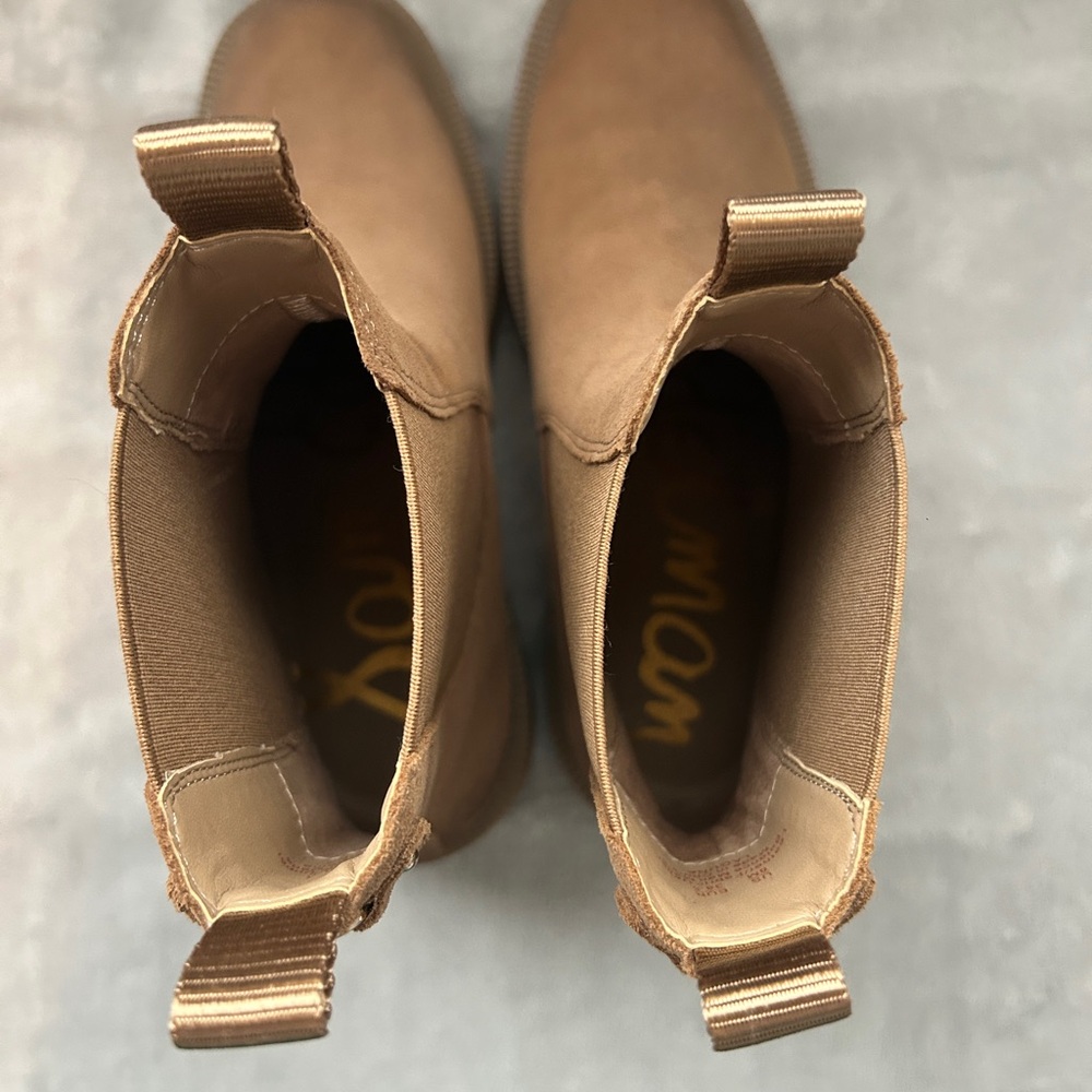 Sam Edelman's Laguna Chelsea Boot Almond Taupe - Picture 6 of 7